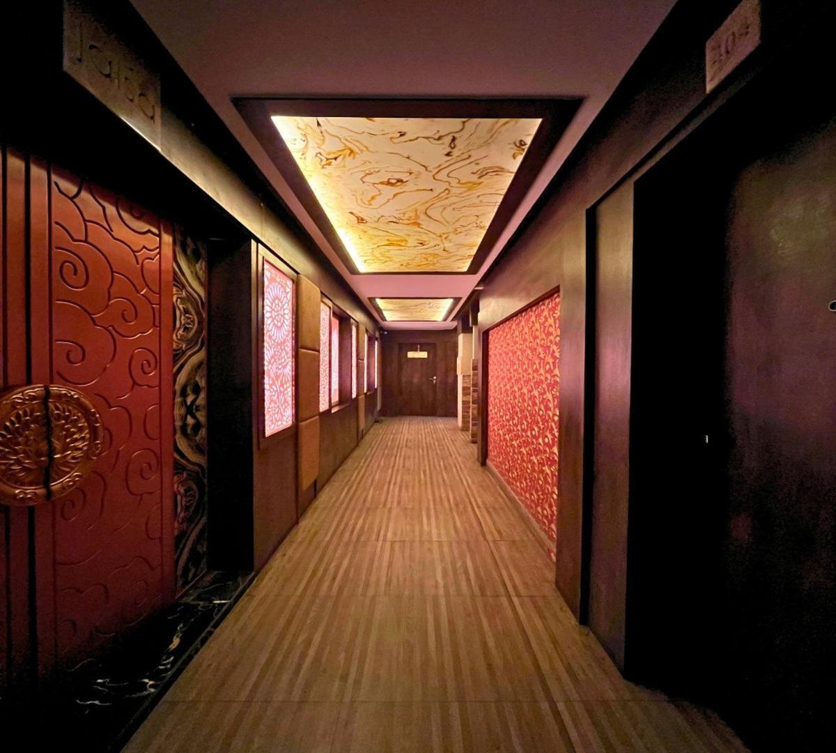 Hotel Runway Inn Pura Raghunāth Esterno foto